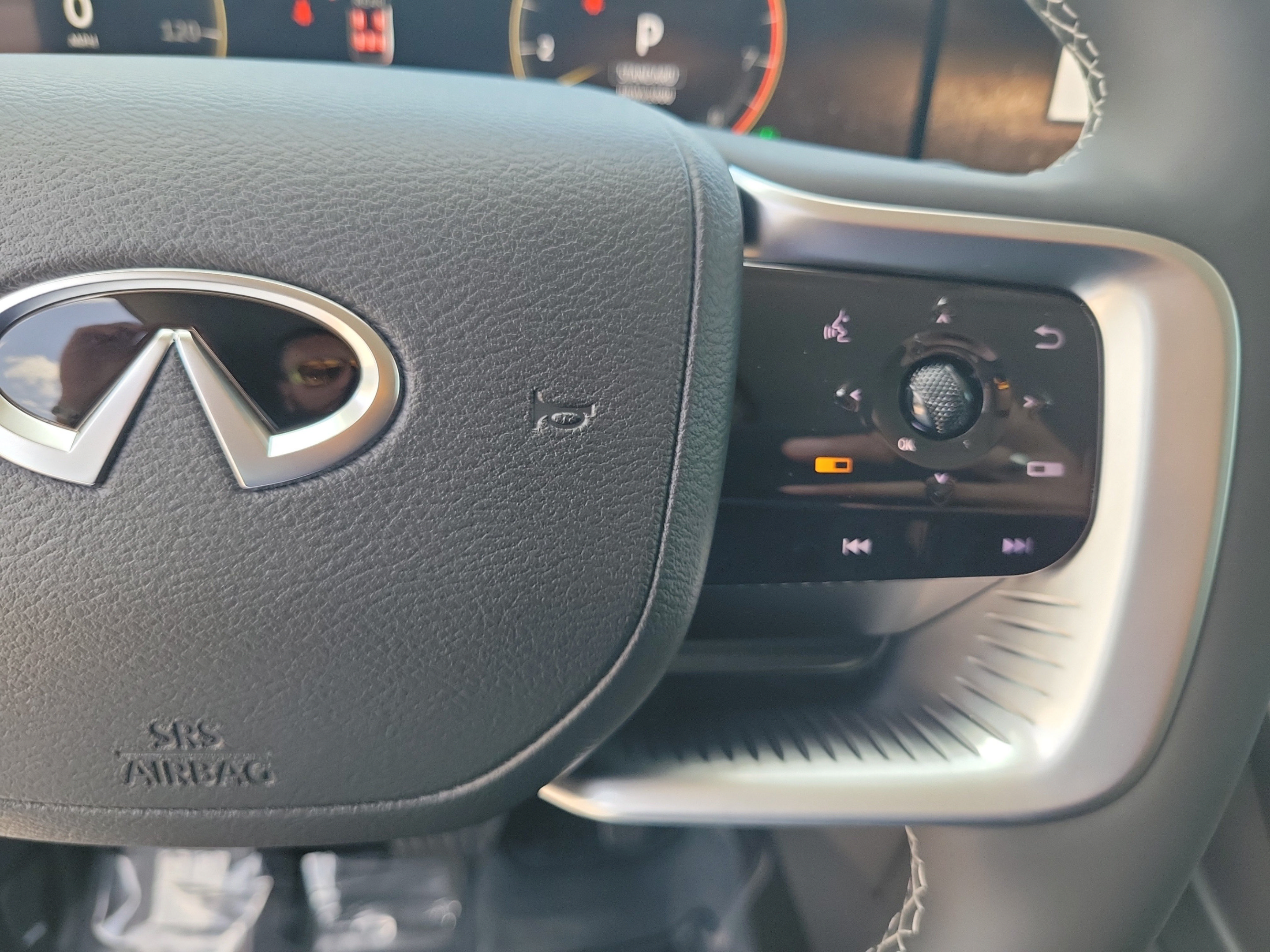 New 2027 INFINITI QX80 Luxe w/ Cargo Package RWD image 22