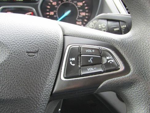 Used 2019 Ford Escape SE image 20