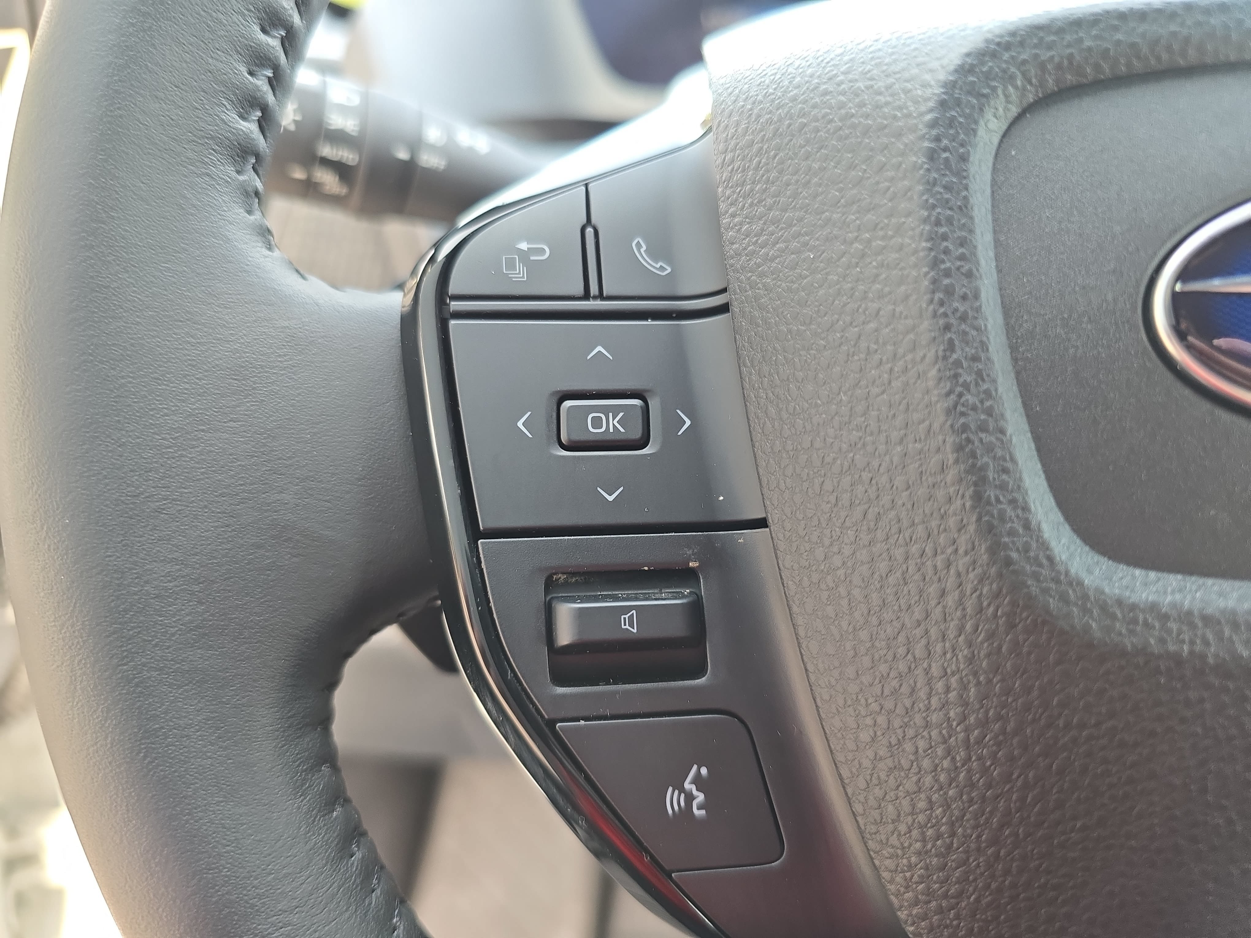 Used 2023 Subaru Solterra AWD image 17