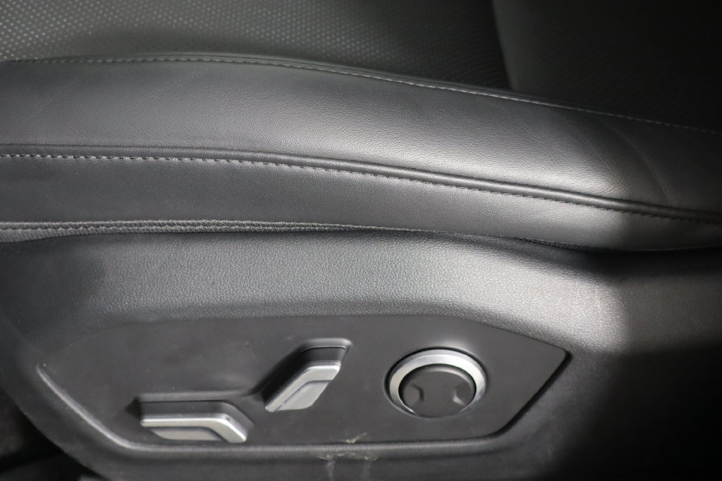 Used 2026 Hyundai Santa Fe SEL FWD image 24