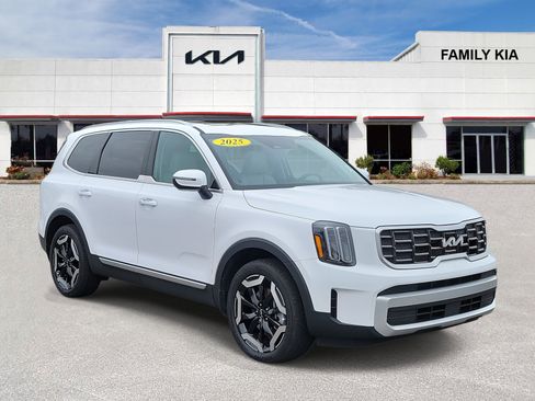 Certified 2025 Kia Telluride S image 1