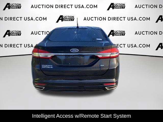 Used 2017 Ford Fusion SE w/ Fusion SE Technology Package FWD image 9