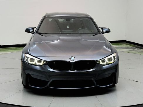 Used 2018 BMW M4 Coupe RWD image 2