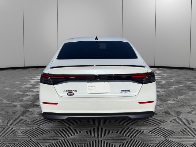 Used 2023 Honda Accord Sport image 4