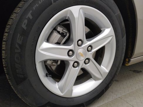 Used 2024 Chevrolet Malibu LS FWD image 31