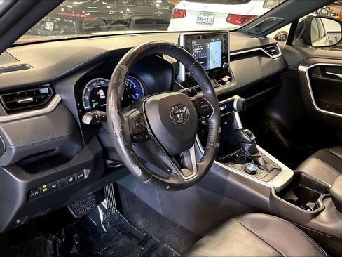 Used 2021 Toyota RAV4 XSE AWD/4WD image 16