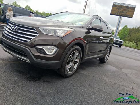 Used 2016 Hyundai Santa Fe SE w/ Option Group 02 FWD image 25