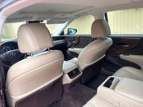 Used 2018 Lexus LS 500 AWD image 22