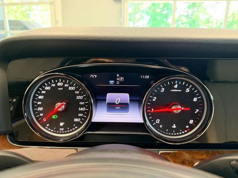 Used 2018 Mercedes-Benz E 300 image 32