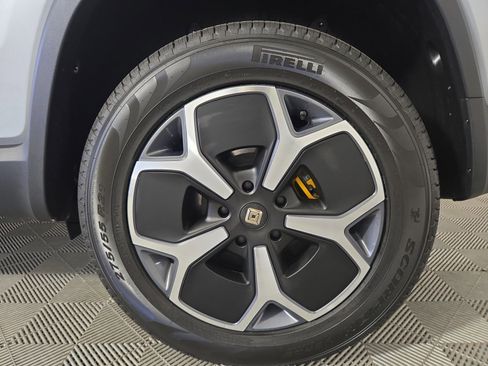 Used 2024 Rivian R1S Adventure AWD/4WD image 10
