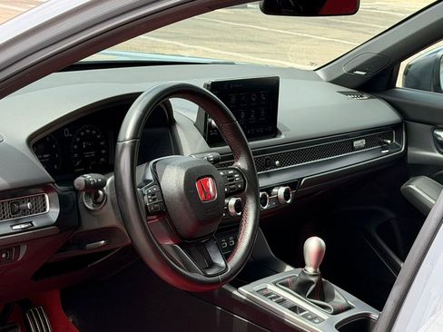 Used 2023 Honda Civic Type R image 16