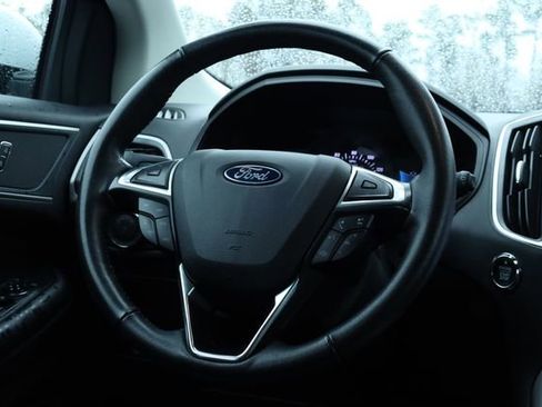 Used 2024 Ford Edge SEL AWD/4WD image 29