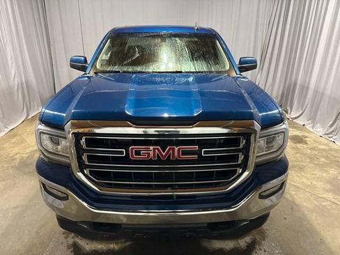 Used 2019 GMC Sierra 1500 SLE w/ SLE Value Package AWD/4WD image 2