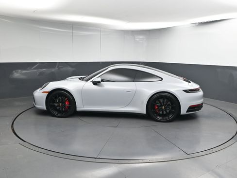 Certified 2024 Porsche 911 Carrera S image 2