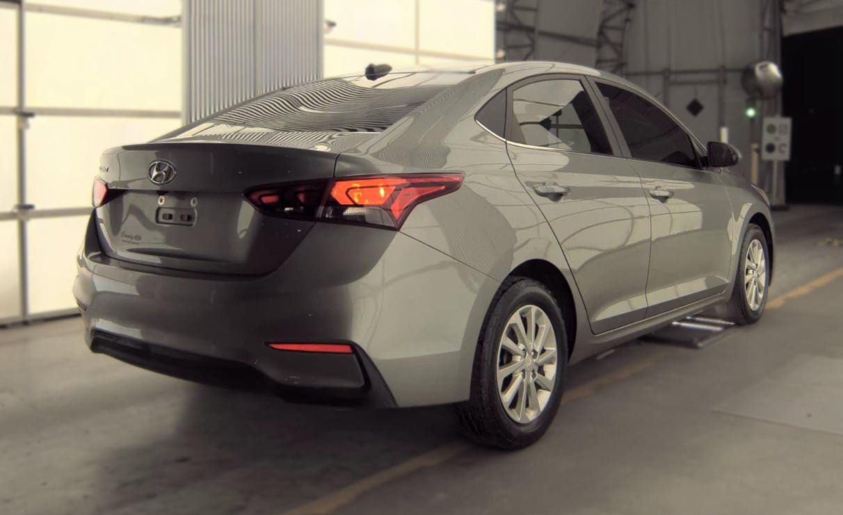 Used 2022 Hyundai Accent SEL FWD image 5
