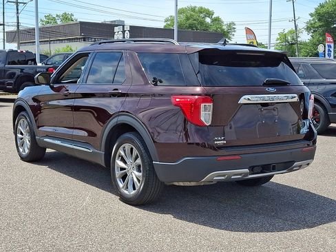 Certified 2023 Ford Explorer XLT w/ Equipment Group 202A AWD/4WD image 6