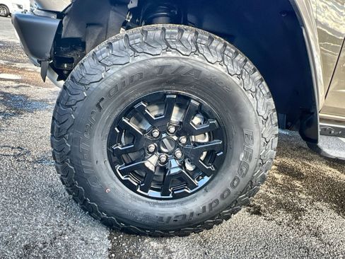 New 2025 Ford Bronco Raptor image 12