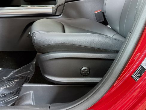 New 2026 Mercedes-Benz GLA 250 4MATIC image 18