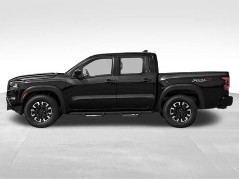 Used 2024 Nissan Frontier PRO-4X w/ Pro Convenience Package image 7