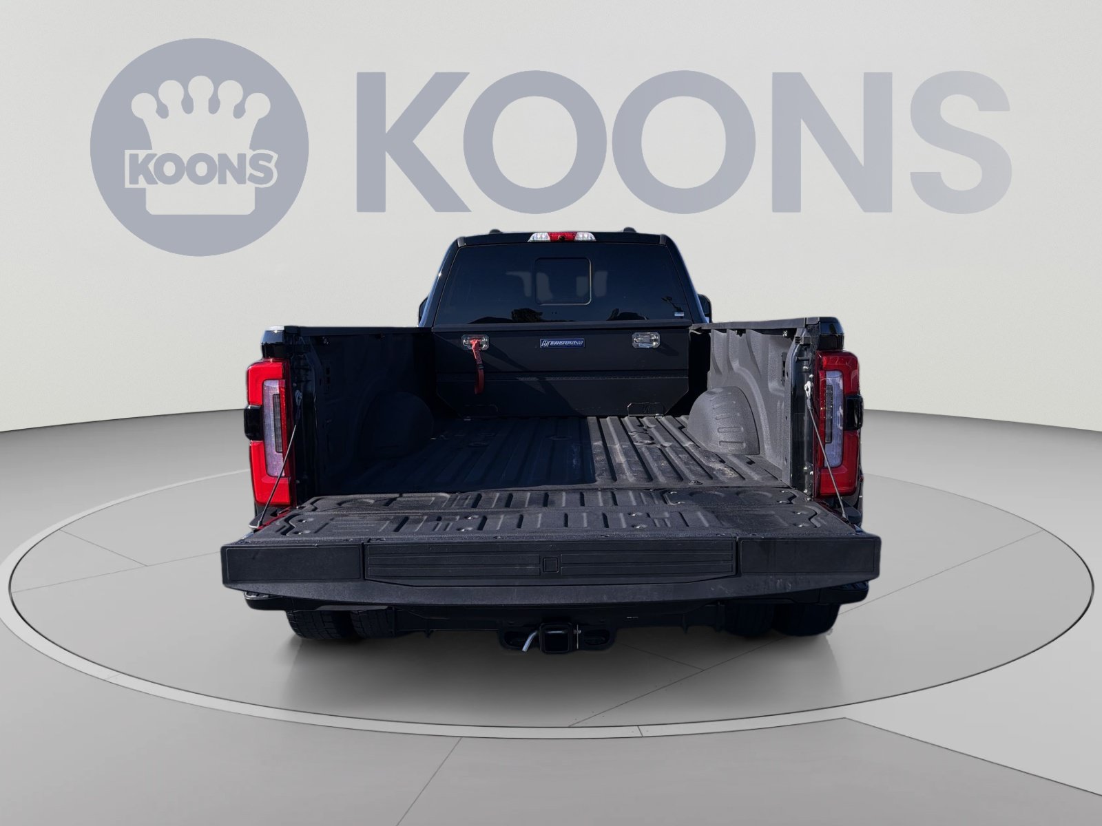 Used 2025 Ford F450 Platinum w/ FX4 Off-Road Package AWD/4WD image 28