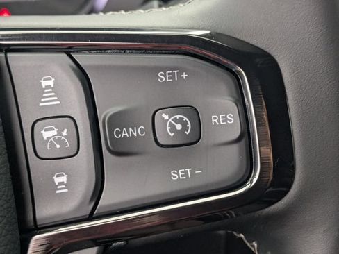 New 2026 RAM 2500 Limited AWD/4WD image 14