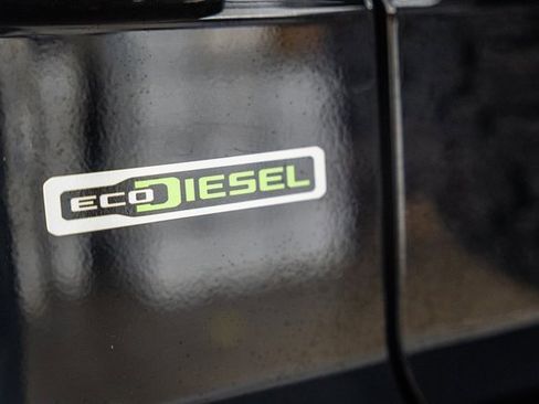 Used 2020 Jeep Wrangler Unlimited Sahara image 9