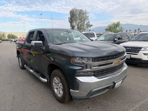 Used 2019 Chevrolet Silverado 1500 LT w/ All-Star Edition RWD image 2
