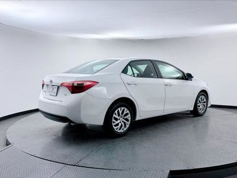 Used 2019 Toyota Corolla LE FWD image 8