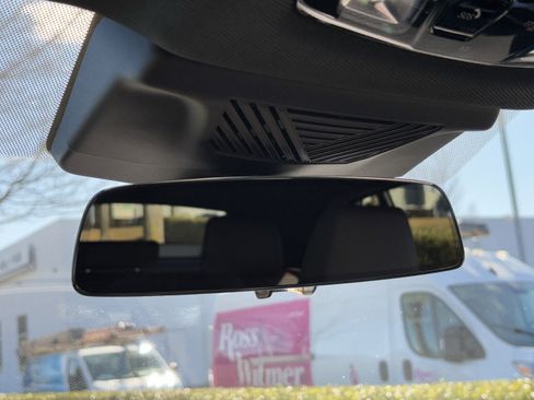 Certified 2025 BMW X2 xDrive28i image 27