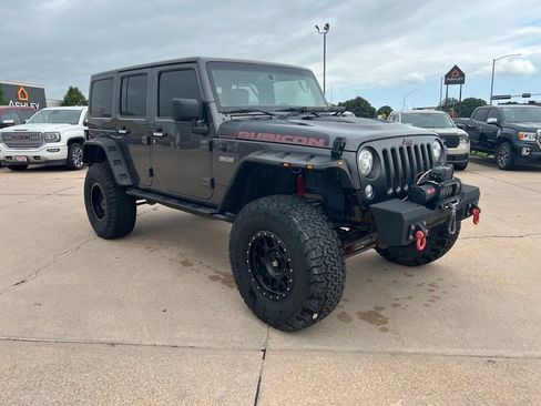 Used 2017 Jeep Wrangler Unlimited Rubicon image 11