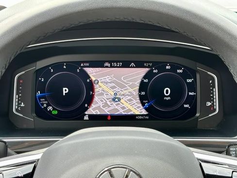 Certified 2024 Volkswagen Tiguan SEL R-Line AWD/4WD image 38