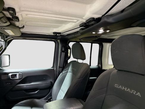 Used 2021 Jeep Wrangler Unlimited Sahara w/ Cold Weather Group image 22