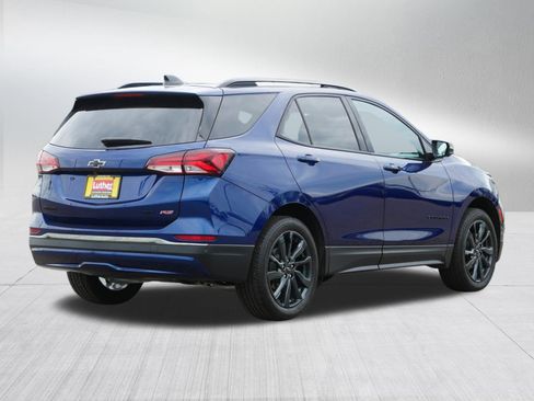 Used 2023 Chevrolet Equinox RS w/ RS Leather Package AWD/4WD image 7