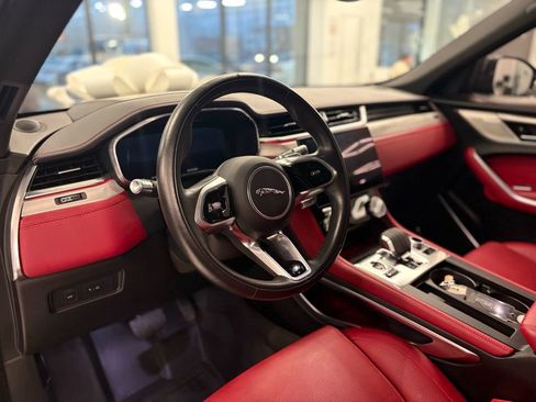 Used 2021 Jaguar F-PACE R-Dynamic S image 17