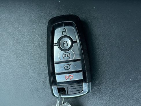 Certified 2025 Ford Explorer Active w/ Active Comfort Package image 38