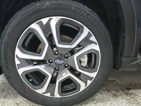 Used 2024 Subaru Ascent Touring image 29