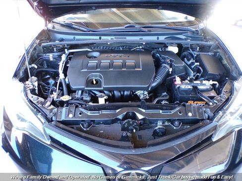 Used 2017 Toyota Corolla SE FWD image 36