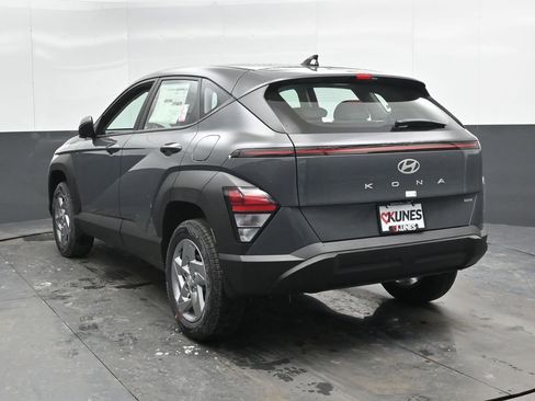 New 2026 Hyundai Kona SE AWD/4WD image 10