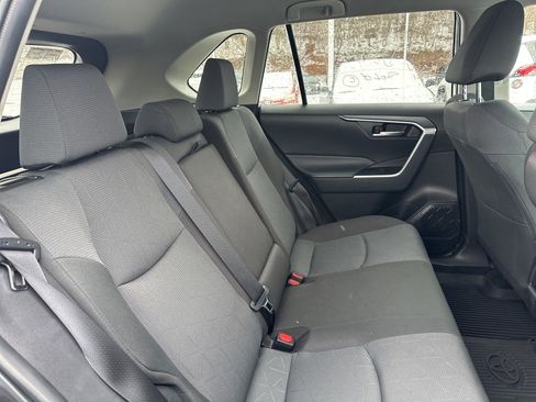 Used 2025 Toyota RAV4 XLE image 22