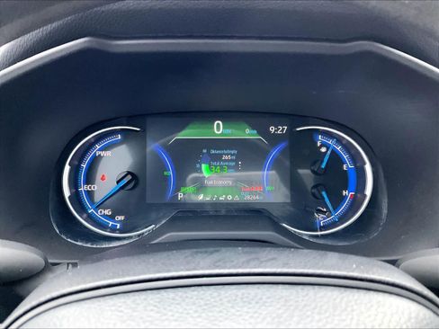 Used 2025 Toyota RAV4 XLE image 25