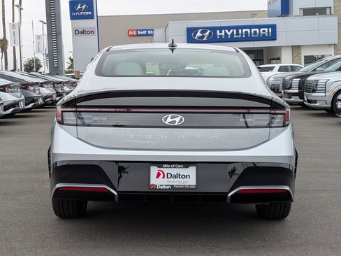New 2026 Hyundai Sonata SEL image 3
