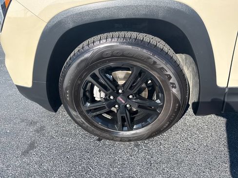 Used 2022 GMC Terrain AT4 w/ Tech Package AWD/4WD image 41
