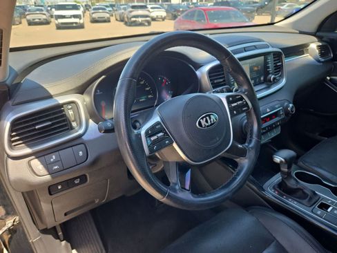 Used 2020 Kia Sorento SX FWD image 10