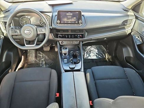 Used 2024 Nissan Rogue S image 16