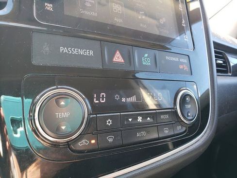 Used 2018 Mitsubishi Outlander GT AWD/4WD image 20