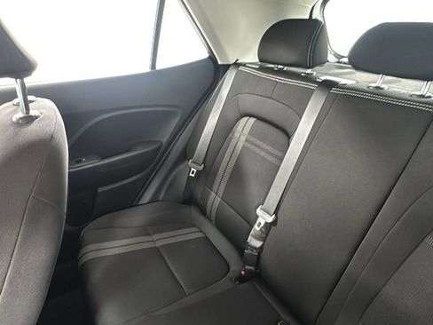 Used 2025 Hyundai Venue SEL image 14