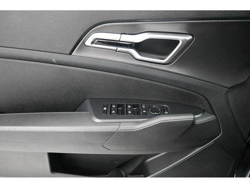 New 2026 Kia Sportage LX image 14