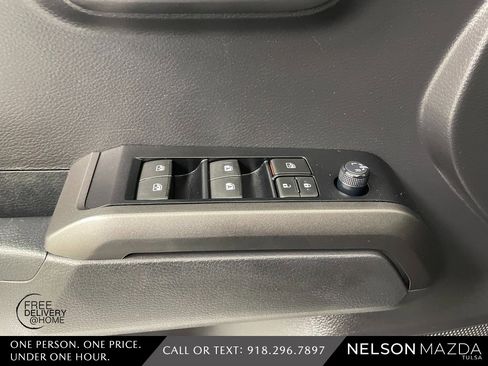 Used 2022 Toyota Tacoma TRD Off-Road image 21