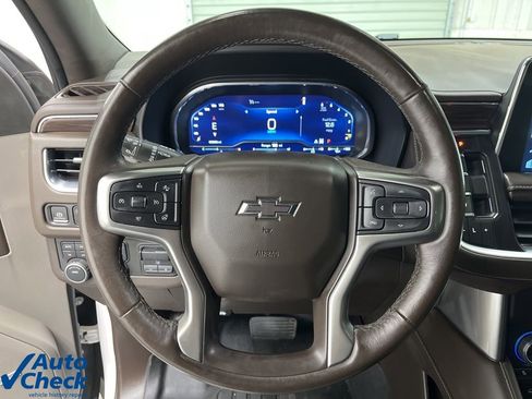 Used 2022 Chevrolet Tahoe Z71 w/ Luxury Package image 18