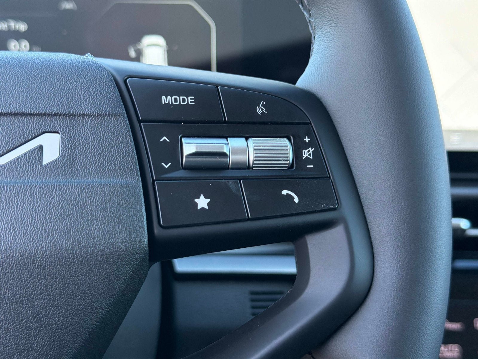 New 2027 Kia Sportage SX FWD image 30